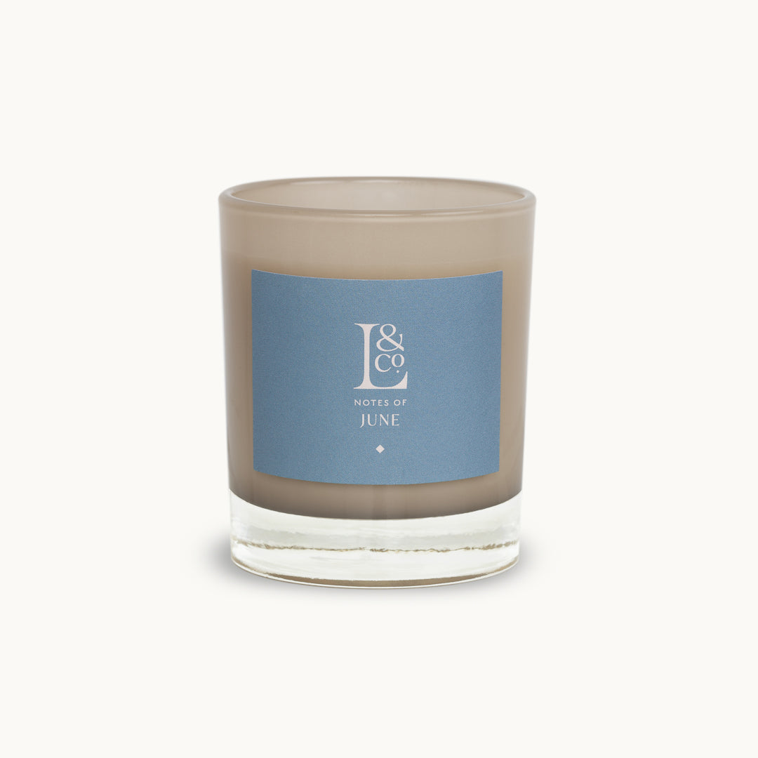 Loriest candles are inspired by each month of the year. Notes of June is the scent of rose gardens and cut grass, elderflower blossom and  strawberries. Made in the U.K with sustainable plant-based wax. Up to 60 hours burn time.
